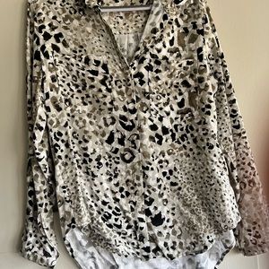 Anthropologie Cloth & Stone Leopard Button Down